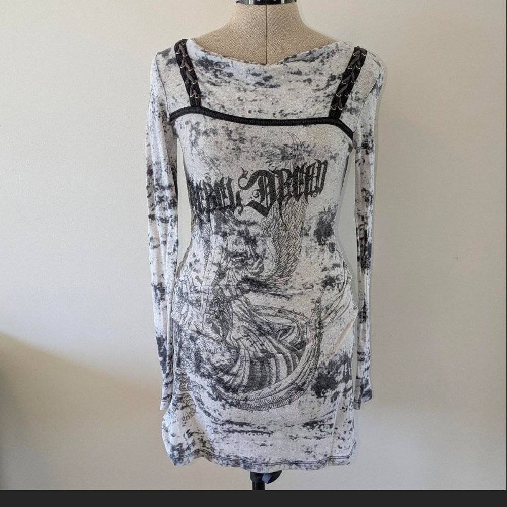 SALVAGE RARE "REBEL DREAD" Black and White Graphic Long-Sleeve Lightweight Dress